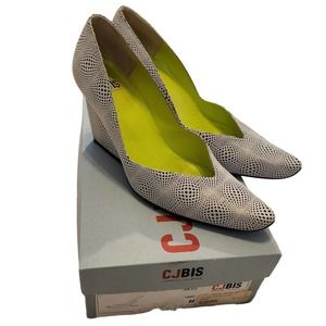 Charles Jourdan CJBIS Wedge Heels 8M Vintage White Black